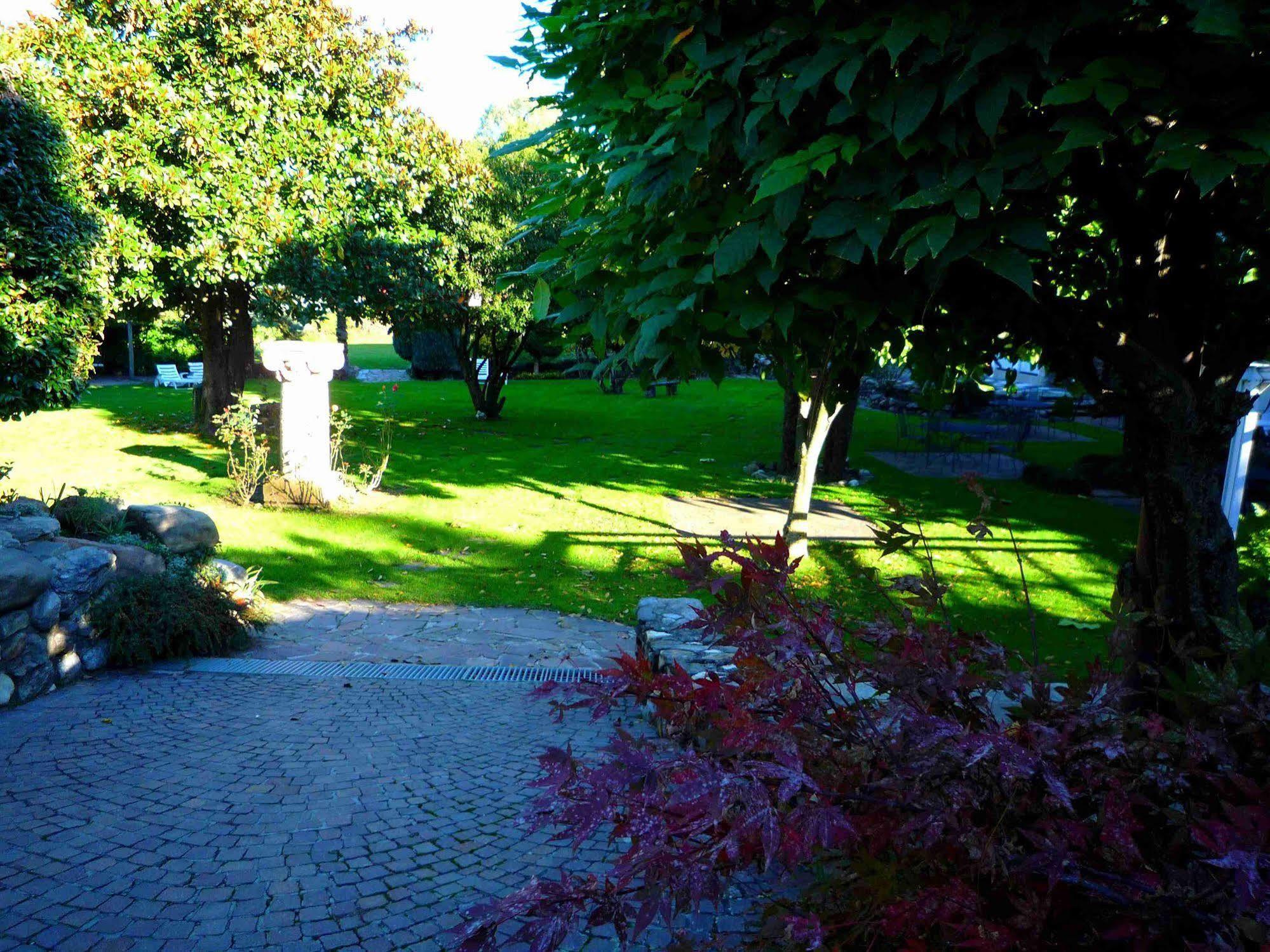 Villa Garni Gardenia กาสลาโน ภายนอก รูปภาพ